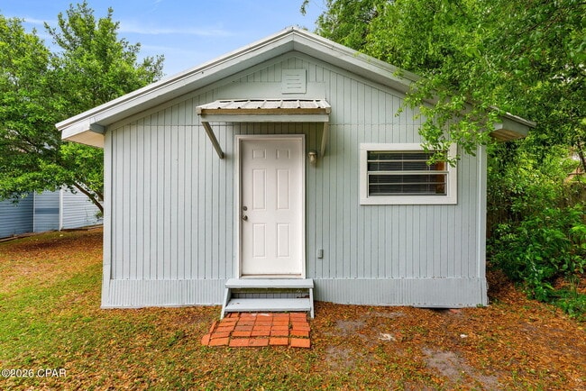 Building Photo - 119 College Ave