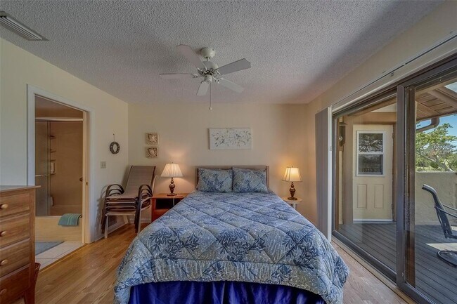 Building Photo - 8105 Bardmoor Pl
