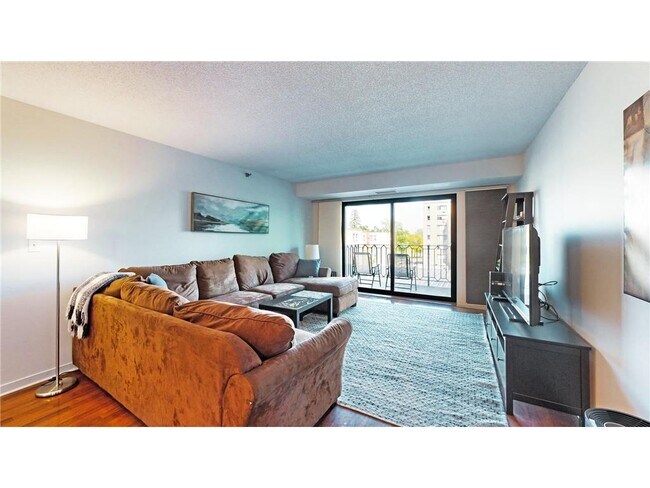 Building Photo - 3131 Excelsior Blvd