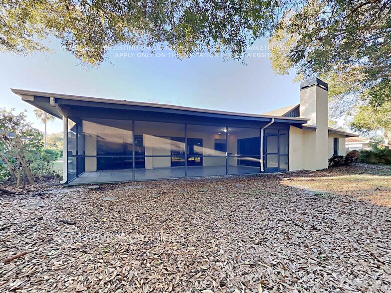 Building Photo - 9102 Regents Park Dr