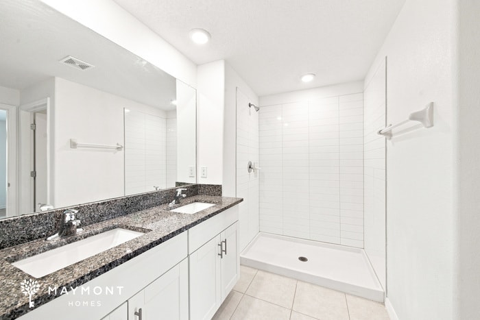 Building Photo - 4030 84th Ct E