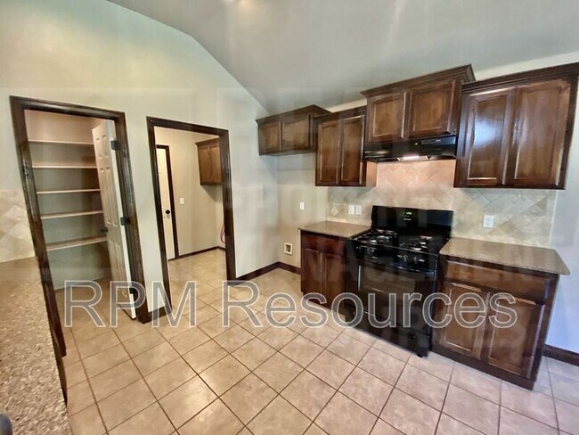 Building Photo - 9021 SW 55th St