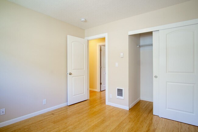 Building Photo - Charming St. John's 2-Bedroom Ready Mid-June!