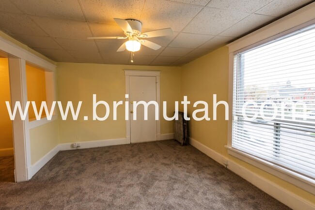 Building Photo - 273-275 S. 400 E. - 1