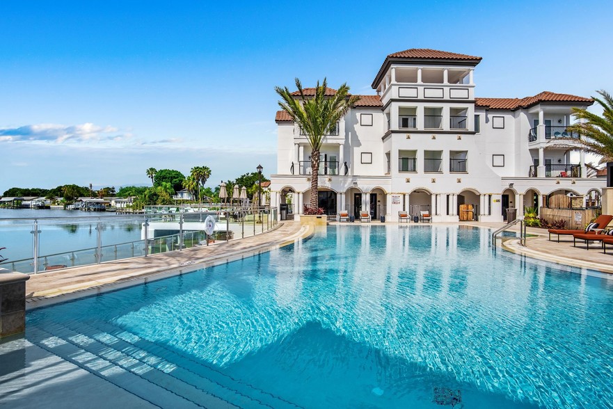 Cortland Bayport 10510 Parkers Landing Dr Tampa FL 33615 Apartment