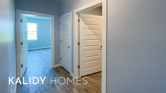 Building Photo - 206 Olde Ml Ct