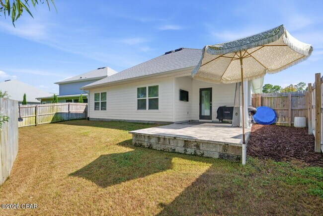 Building Photo - 350 Emerald Cove St