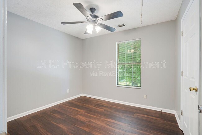 Building Photo - 4233 Viewpoint Ln
