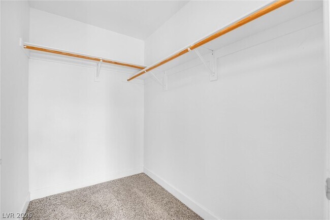 Building Photo - 91 E Agate Ave