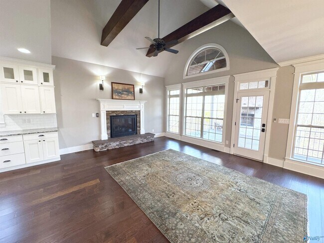 Building Photo - 1 Sylvias Wy