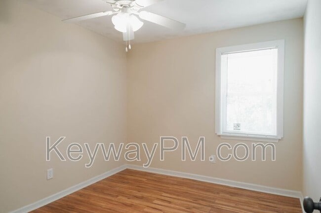 Building Photo - 2841 Pheasant Dr