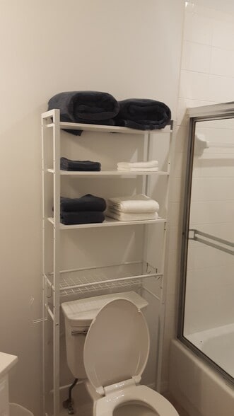 Building Photo - 10027 Perfect Dr