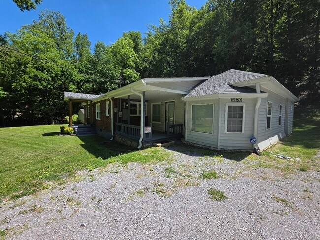 Building Photo - 4479 Stenberg Rd