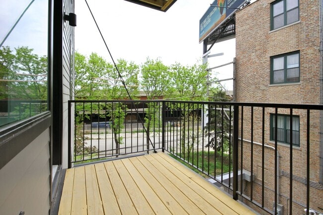 Building Photo - 2111 S Halsted St