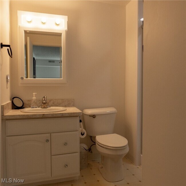 Building Photo - 9761 Sunrise Blvd