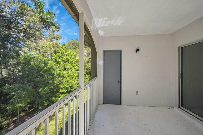 Building Photo - 815 Boynton Beach Blvd