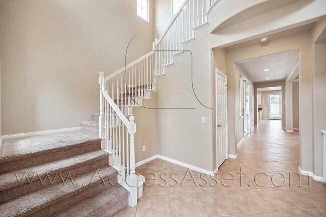 Building Photo - Stunning Luxury Living in Temecula | Expansive 4-Bedroom Masterpiece