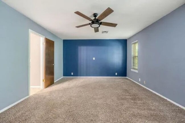 Building Photo - Updated 3 Bedroom/2 Bath Home w/Beautiful Landscaping - Edmond Schools