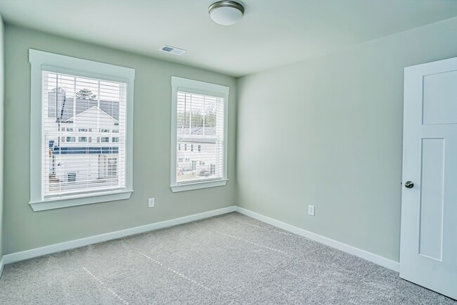 Building Photo - 207 Broad Banyan Ct