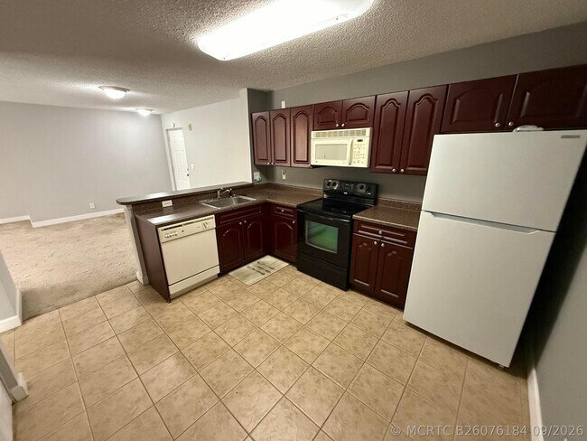Building Photo - 5821 Riverside Dr