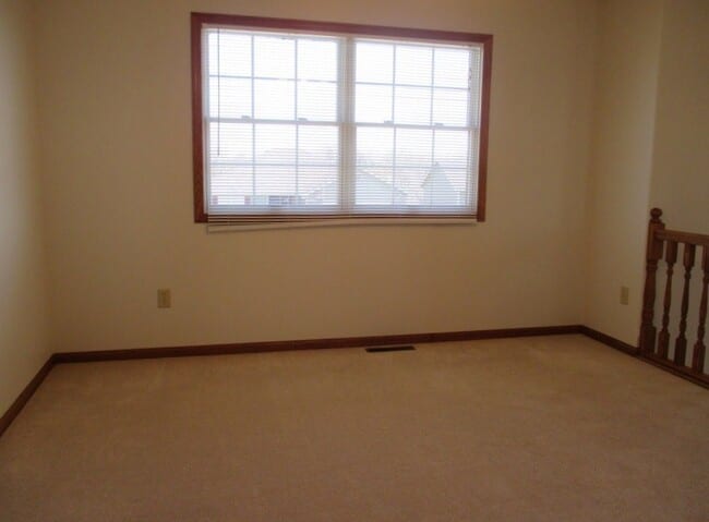 Building Photo - Great Corner Lot