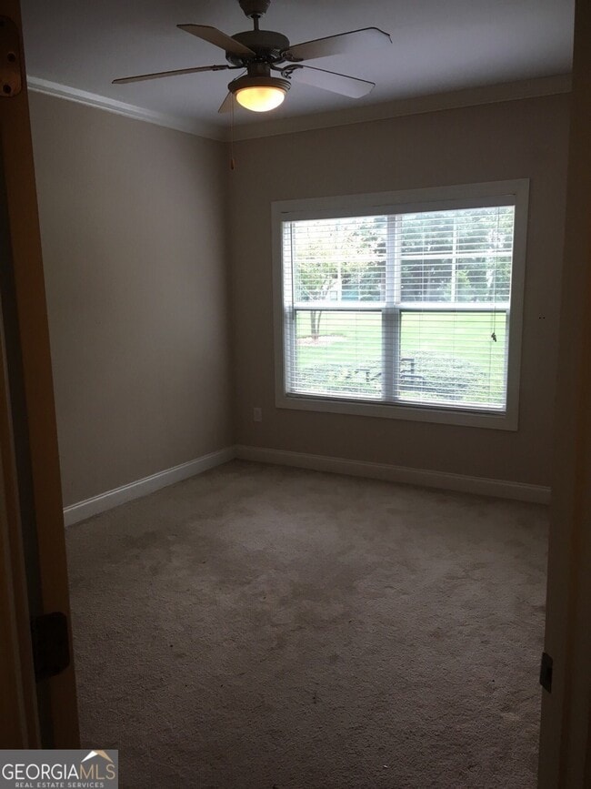 Building Photo - 120 Moose Club Dr