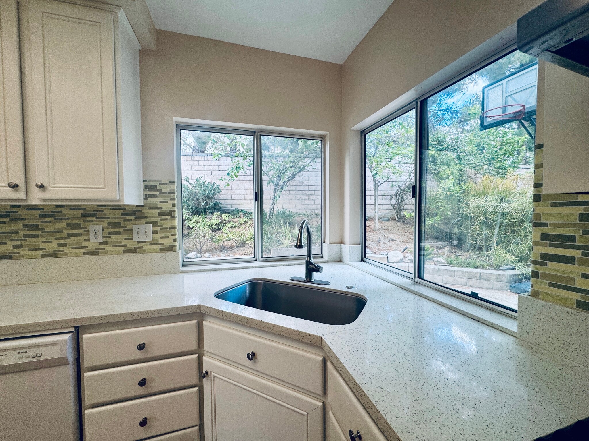 Kitchen - 2834 Rolling Meadow Dr