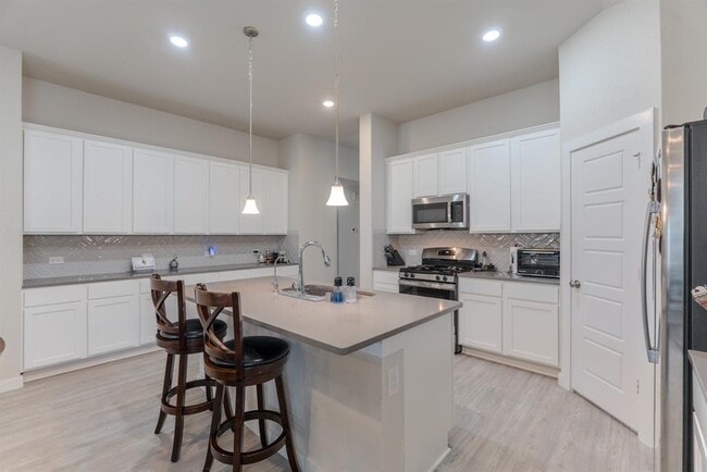 Building Photo - 22035 Juniper Crossing Dr