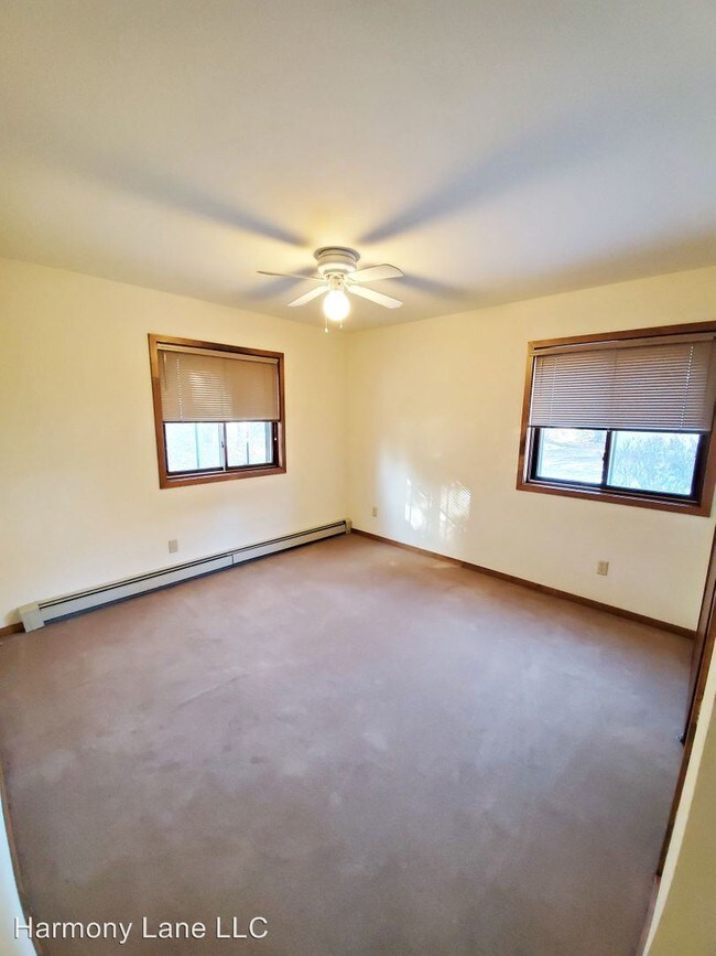 Building Photo - 3501 Harmony Ln