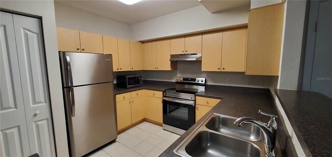 Building Photo - 735 Siena Palm Dr