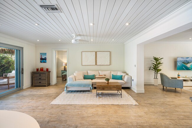 Building Photo - 621 86th St