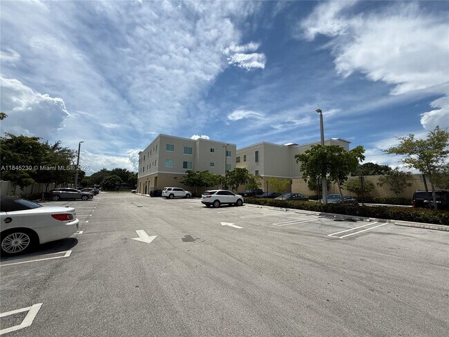 Building Photo - 5978 SW 64th St