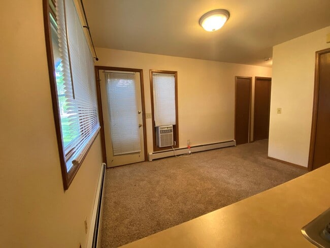 Building Photo - 4560 Larkbunting Dr