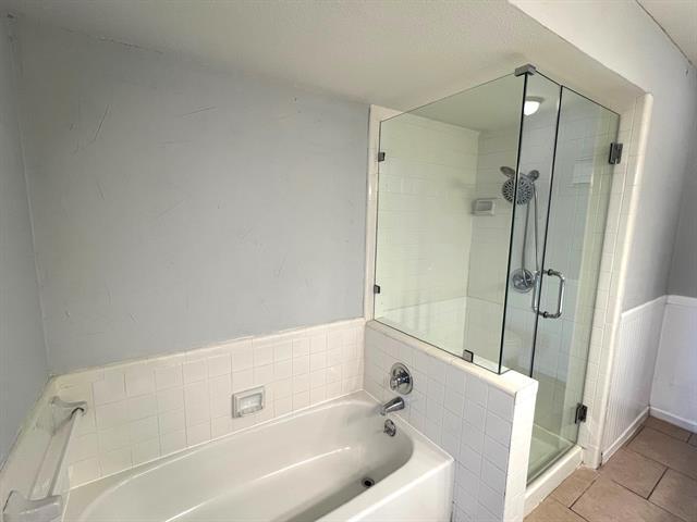 Building Photo - 15221 Berry Trail