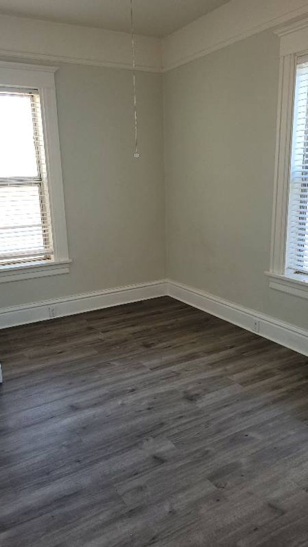 Building Photo - 4Bedroom/2Bath Home in Town of Susanville