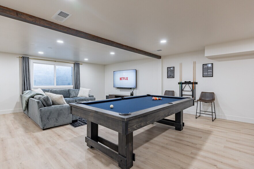 Game Room - 126 E Palmcroft Dr