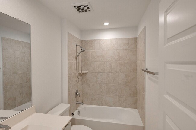 Building Photo - 31730 Hallington Hl Ln