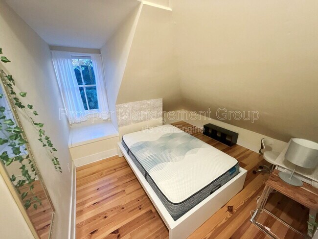 Building Photo - 47 Ashley Ave