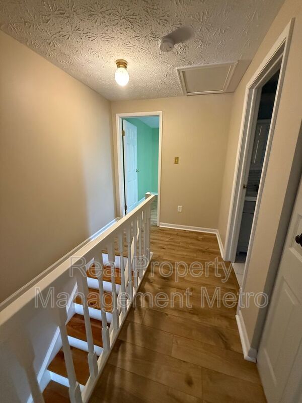 Building Photo - 8257 Mary Lee Ln