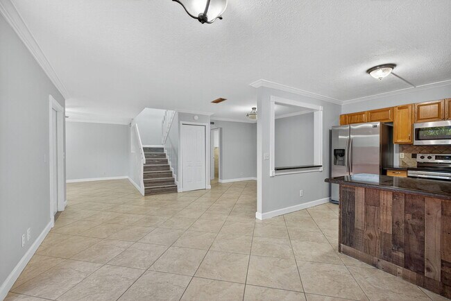 Primary Photo - 1590 Forest Lakes Cir