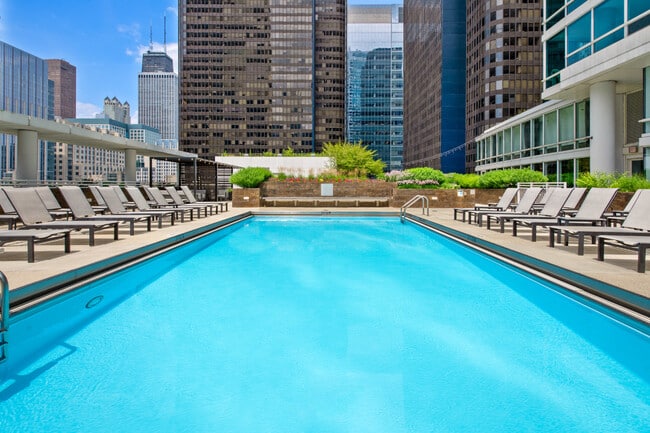 Building Photo - Atwater Apartments