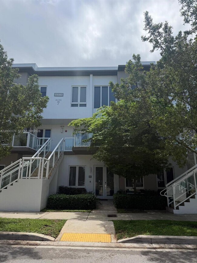 Building Photo - 10220 NW 63rd Terrace