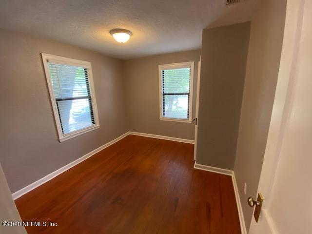 Building Photo - 4565 Royal Ave