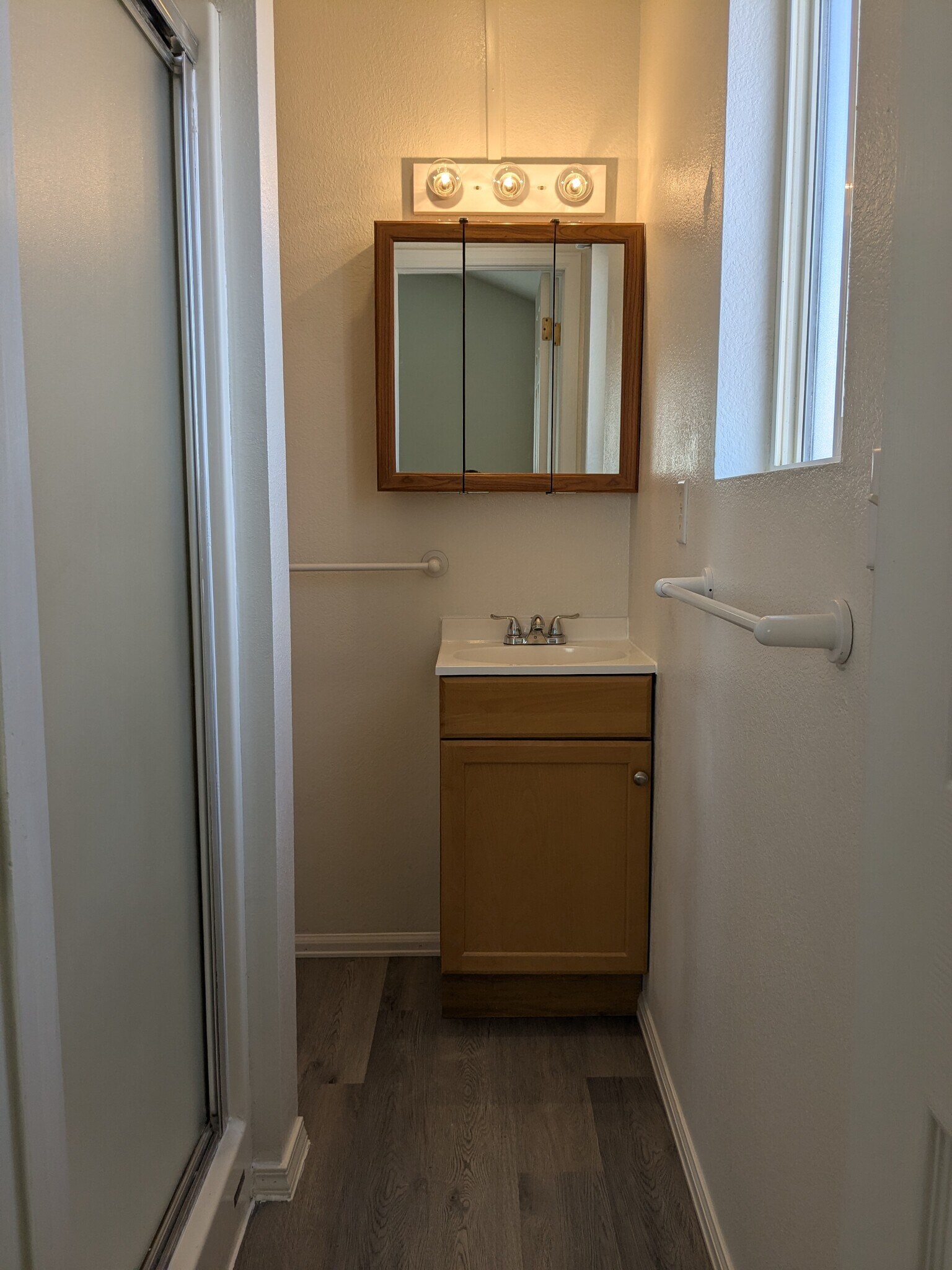 Master Bath - 1651 N 15th St