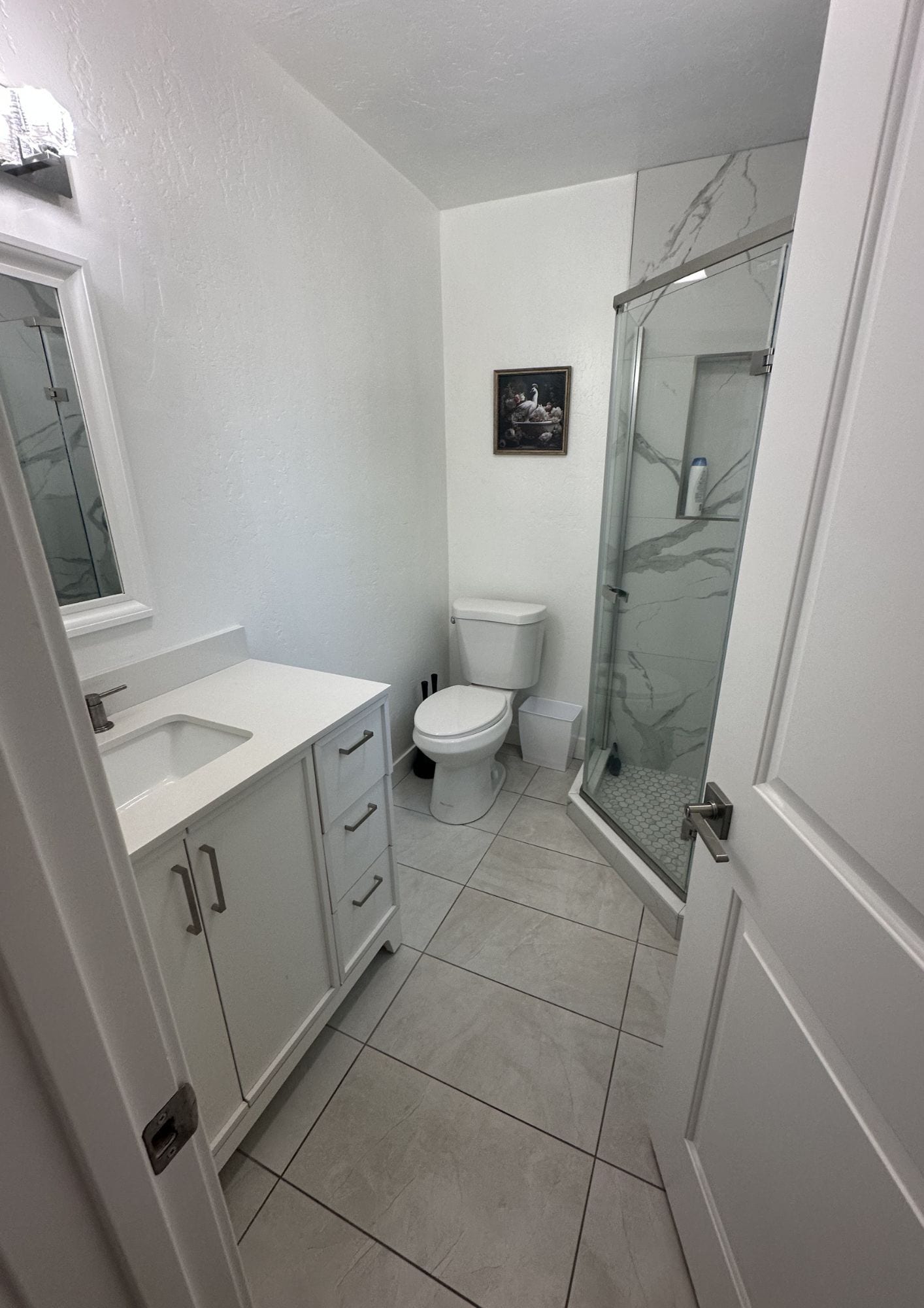 Private Bathroom - 4101 4th Ave