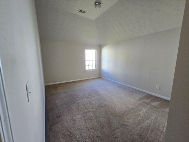 Building Photo - 5636 One Lake Way