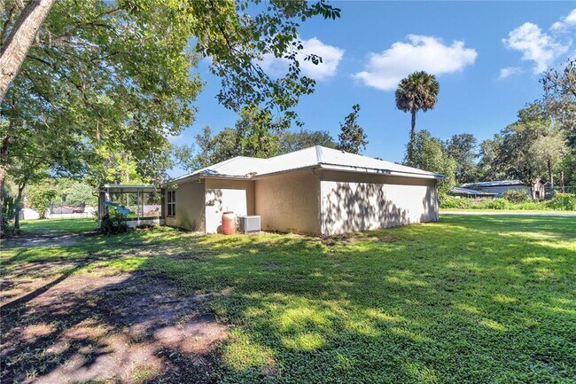 Building Photo - 70 SE 81st Pl