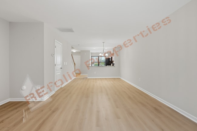 Building Photo - 2907 Berkeley Springs Pl