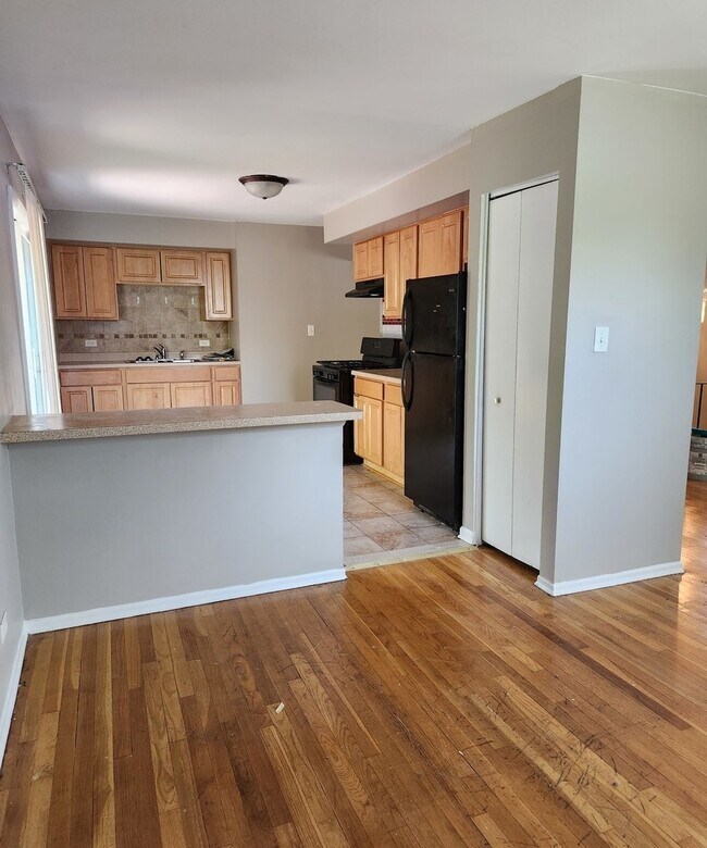 Building Photo - 3406 Birchwood Dr