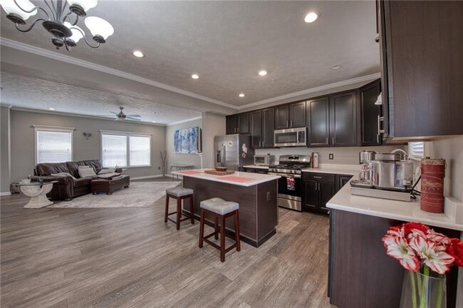 Building Photo - 109 Shaley Dr